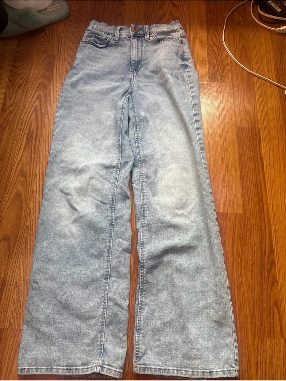 Light Blue Wide-Leg Women's Jeans